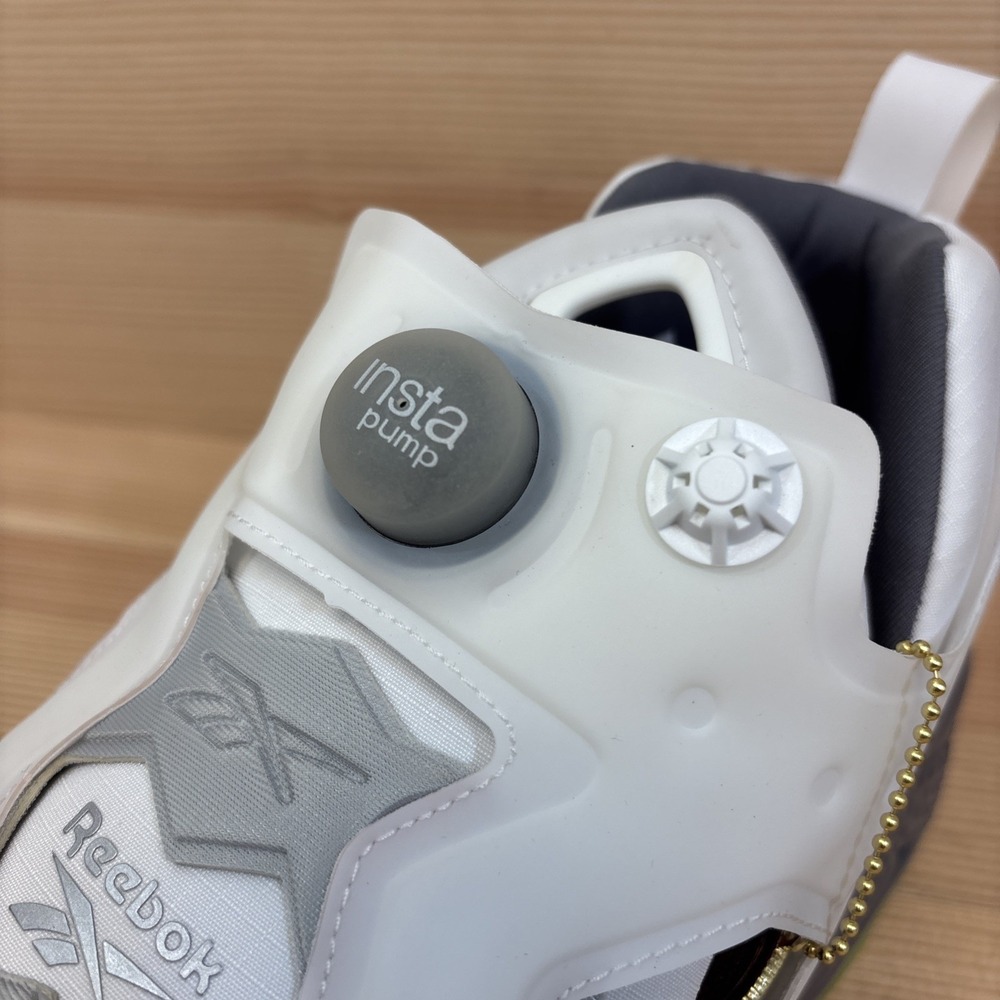 Reebok Men's Instapump Fury 95 White Glow in the Dark Size 12 Sneakers Pump - Picture 8 of 10